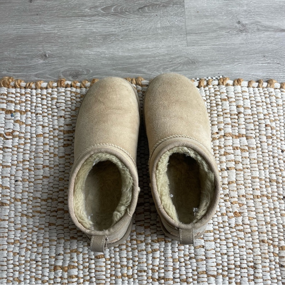 UGG Classic Ultra Mini Tan Boots - Picture 5 of 6